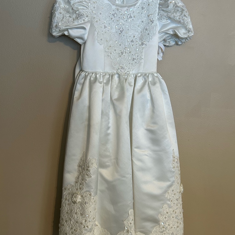 Flower girl White Dress with Lace